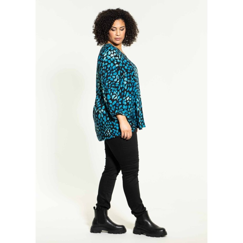Blouse Emmy-Black with blue dots